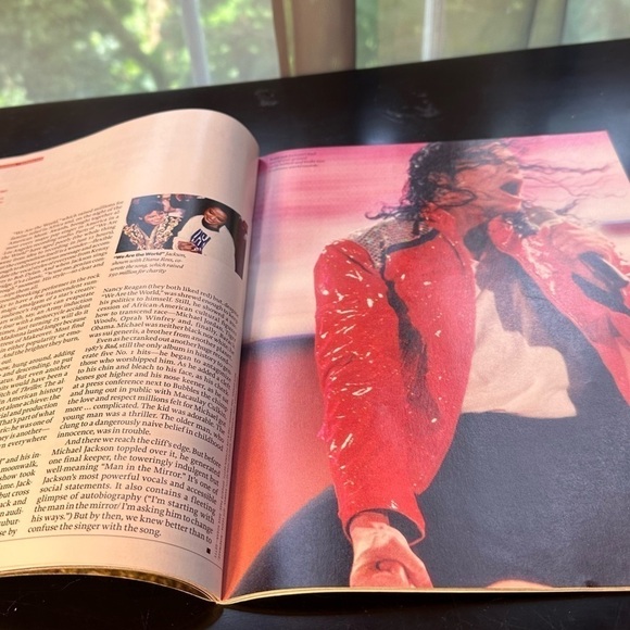 Michael Jackson Fan Commemorative Collection King of Pop Music History - Picture 5 of 13